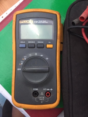 ขายมิเตอร์ FLUKE 110 มือสองครับ ขายมิเตอร์ FLUKE 110 มือสองครับ