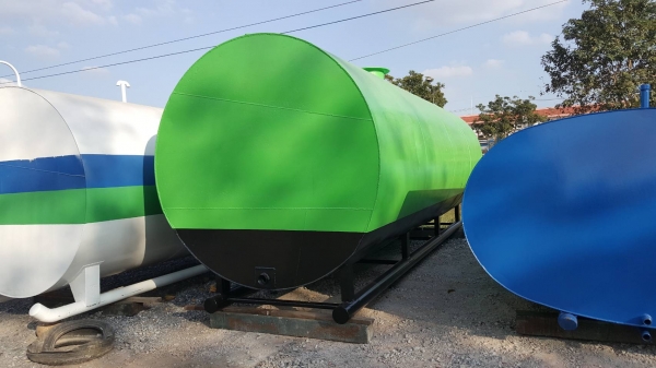 ถังน้ำมันขนาด 20000 ลิตรสภาพสวยๆหนาๆครับ