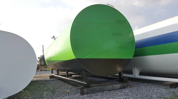 ถังน้ำมันขนาด 20000 ลิตรสภาพสวยๆหนาๆครับ