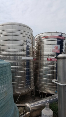 ถังน้ำสแตนเลส 4000 ลิตรสภาพพร้อมใช้ ตราเพชร ถังน้ำสแตนเลส 4000 ลิตรสภาพพร้อมใช้ ตราเพชร