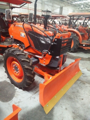 ขายแทรกเตอร์ M7040 Max สวยๆพร้อมใช้งาน ผ่อนได้มีรับประกัน 500 ชม.หรือ 9 เดือน ขายแทรกเตอร์ M7040 Max สวยๆพร้อมใช้งาน ผ่อนได้มีรับประกัน 500 ชม.หรือ 9 เดือน