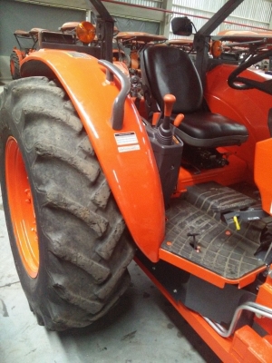 ขายแทรกเตอร์ M7040 Max สวยๆพร้อมใช้งาน ผ่อนได้มีรับประกัน 500 ชม.หรือ 9 เดือน ขายแทรกเตอร์ M7040 Max สวยๆพร้อมใช้งาน ผ่อนได้มีรับประกัน 500 ชม.หรือ 9 เดือน