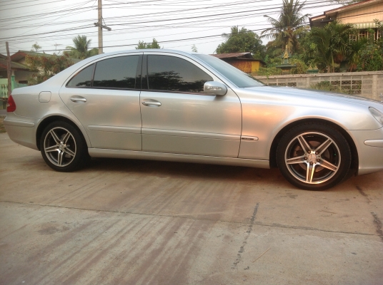 ขายBENZ E220 WDB211 CDI (ดีเซล) 2200cc เครื่องดี ประหยัดน้ำมันมากๆ รถสวยพร้อมใช้งาน
