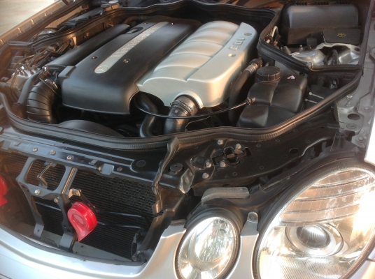 ขายBENZ E220 WDB211 CDI (ดีเซล) 2200cc เครื่องดี ประหยัดน้ำมันมากๆ รถสวยพร้อมใช้งาน