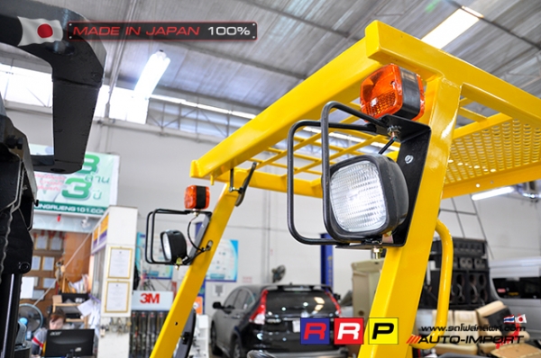 ขายรถโฟล์คลิฟท์มือสอง KOMATSU รุ่น FG20-8-137301 นำเข้าจากประเทศญี่ปุ่น 100\% ไม่เคยใช้งานในไทย