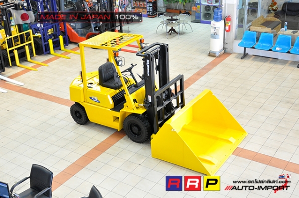 ขายรถโฟล์คลิฟท์มือสอง KOMATSU รุ่น FG20-8-137301 นำเข้าจากประเทศญี่ปุ่น 100\% ไม่เคยใช้งานในไทย