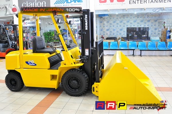 ขายรถโฟล์คลิฟท์มือสอง KOMATSU รุ่น FG20-8-137301 นำเข้าจากประเทศญี่ปุ่น 100\% ไม่เคยใช้งานในไทย