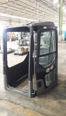 ขายหัวเก๋ง  รถขุด PC128/138/228  ขายตามสภาพ  ขาดแค่กระจกขาย15,000บาท