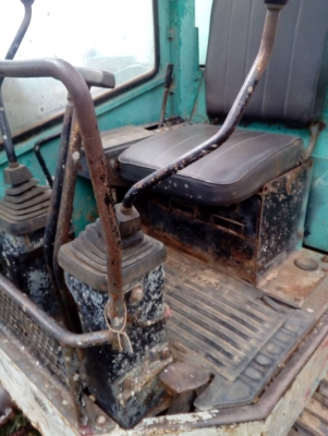 โคมัทสุPC38UU