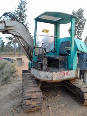 โคมัทสุPC38UU