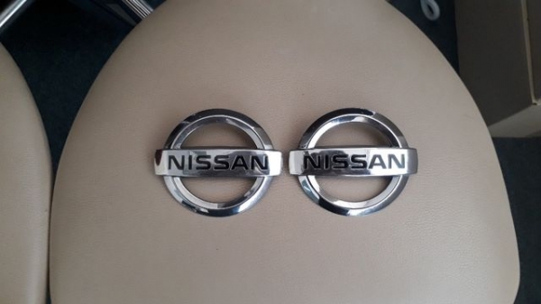 โลโก้ NISSAN แท้