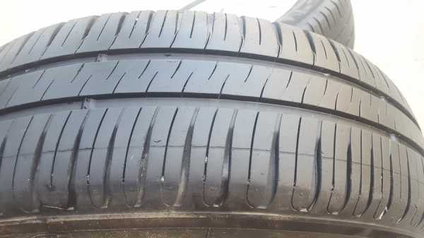 ขายล้อHONDA Jazz Hybrid ขอบ15 ยางปี 15  4 ล้อ