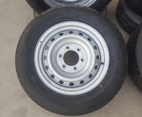 ขายล้อกะทะขอบ16  6รู ยาง ปี15  4 ล้อ