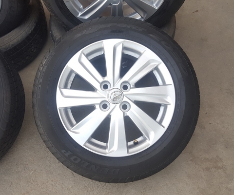 ขายล้อTOYOTA New Vios ยาง ปี16   4 ล้อ
