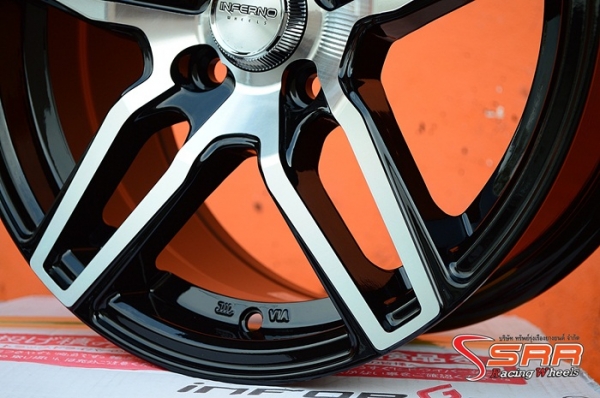 ล้อแม็กซ์ INFERNO CRQ915 ขอบ15 นิ้ว วงละ 2,750 บาท