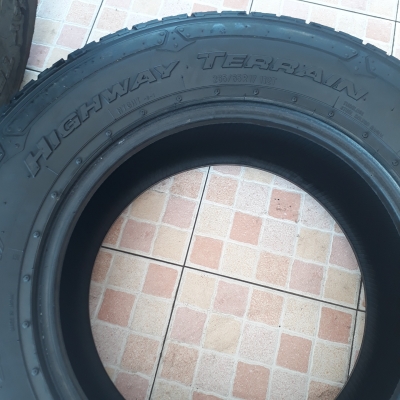 ยาง 265-65-17 NITTO DURA GRAPPLER ปี15 ดอกท่วม 1ชุด 4,500