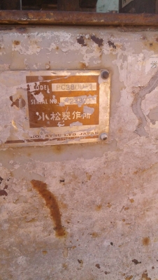 ขายรถแบคโฮ  KOMATSU  โคมัสซู  PC38  เอกสารซื้อขาย  แพกคู่  6ล้อ 100 แรง มีเล่มทะเบียน  ราคาเบาฯฯ  220000  ต่อลองหน้างาน  ดูรถที จ. ยโสธร  สอบถามเพิ่ม 098 668-3479 dtac 094 283-9369 สิทธิ์ คับ