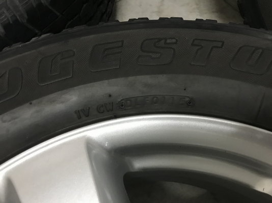 แม็ก ออนิว ขอบ17 พร้อมยาง 255/65R17 ยางปี 15 ยกชุด 6500 ID line Tel 0850448320 แม็ก ออนิว ขอบ17 พร้อมยาง 255/65R17 ยางปี 15 ยกชุด 6500 ID line Tel 0850448320