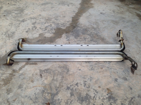 บรรไดข้าง isuzu mu wizard คู่ละ 2000 บาท