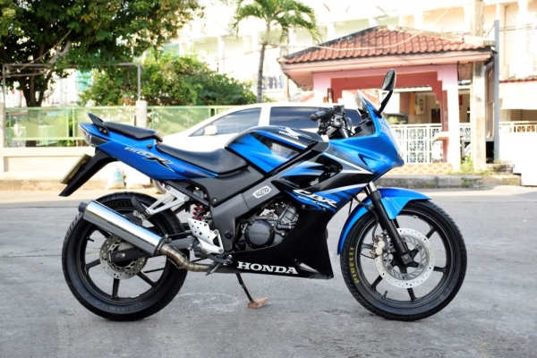 Cbr 150 2552 ไมล์เหลือง รถบ้านมือเดียว สภาพดีมาก พร้อมใช้งาน
