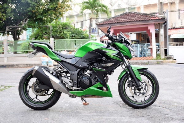Z300 2015 รถบ้านแท้ เจ้าของคนเดียว มีของแต่ง รูดบัตรได้ Z300 2015 รถบ้านแท้ เจ้าของคนเดียว มีของแต่ง รูดบัตรได้