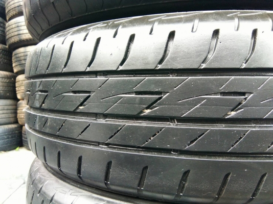 ขายยางบริดสโตน 185/60R15 ปลายปี14 ดอกยางเต็มสวยไม่มีปะ จำนวน 1 ชุด ขายยางบริดสโตน 185/60R15 ปลายปี14 ดอกยางเต็มสวยไม่มีปะ จำนวน 1 ชุด