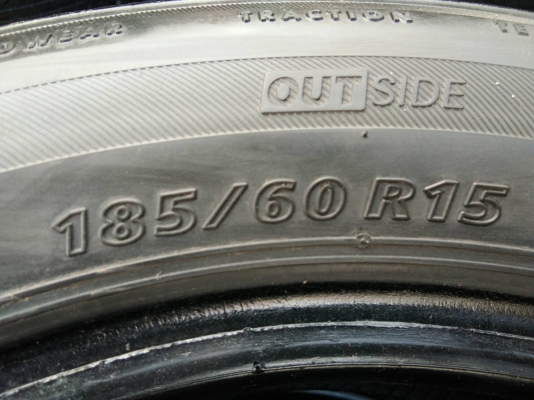 ขายยางบริดสโตน 185/60R15 ปลายปี14 ดอกยางเต็มสวยไม่มีปะ จำนวน 1 ชุด ขายยางบริดสโตน 185/60R15 ปลายปี14 ดอกยางเต็มสวยไม่มีปะ จำนวน 1 ชุด