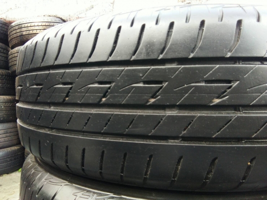 ขายยางบริดสโตน 185/60R15 ปลายปี14 ดอกยางเต็มสวยไม่มีปะ จำนวน 1 ชุด ขายยางบริดสโตน 185/60R15 ปลายปี14 ดอกยางเต็มสวยไม่มีปะ จำนวน 1 ชุด