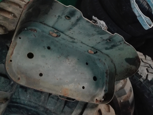 ถาดรองถังน้ำมันติดท้ายรถจิ๊ป รถแลนด์ หรือรุ่นอื่นๆๆ