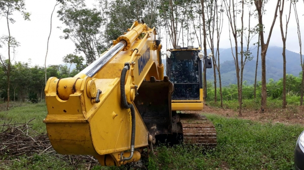 ขายดาวน์รถแบคโฮ KOMATSU PC200-8MO ขายดาวน์ 600000 ขายดาวน์รถแบคโฮ KOMATSU PC200-8MO ขายดาวน์ 600000
