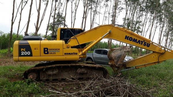 ขายดาวน์รถแบคโฮ KOMATSU PC200-8MO ขายดาวน์ 600000 ขายดาวน์รถแบคโฮ KOMATSU PC200-8MO ขายดาวน์ 600000