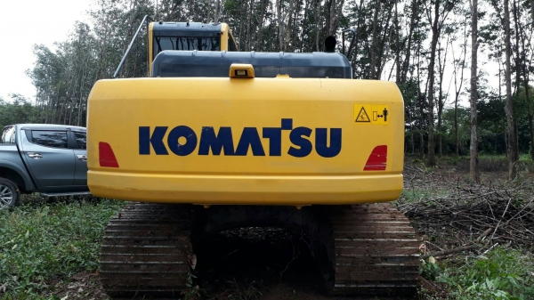 ขายดาวน์รถแบคโฮ KOMATSU PC200-8MO ขายดาวน์ 600000 ขายดาวน์รถแบคโฮ KOMATSU PC200-8MO ขายดาวน์ 600000