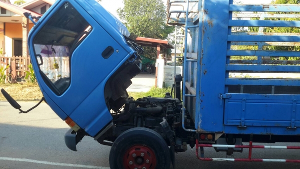 ขายรถNQR 150แรง ยาว5.50 เอกสารเล่มทะเบียนพร้อม สภาพพร้อมใช้งาน ขายรถNQR 150แรง ยาว5.50 เอกสารเล่มทะเบียนพร้อม สภาพพร้อมใช้งาน