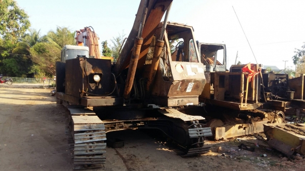 ขายรถคีบเหล็ก KOMATSU 120-2