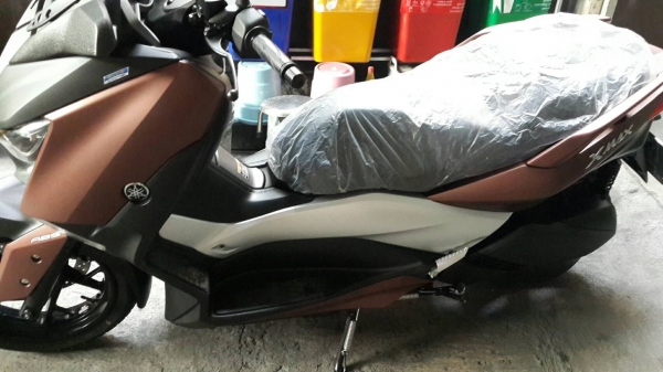 ขายราคา 165,000 บาท Yamaha X Max 300 จดทะเบียนเดือนธันวาคม 60 รถวิ่งไปสี่ร้อยกว่าโล เหมือนรถใหม่ ไม่มีรอยล้ม คู่มืออยู่ครบ เล่มพร้อมชุดโอน