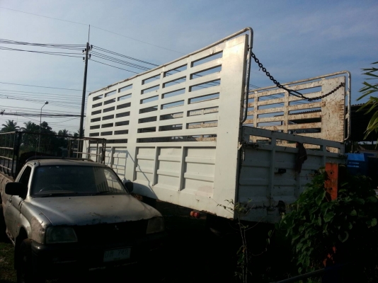 ขายกระบะคอกเหล็กกว้าง2.5ม. ยาว5.8ม..ขาย85000บาทโทร0643130366