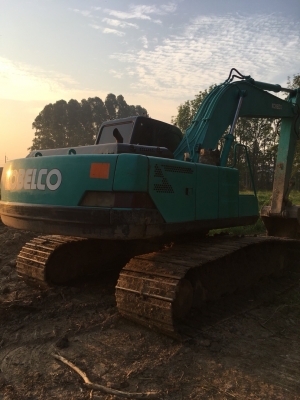 ขายรถแบคโฮ Kobeco SK200 Mark3(Yutani)