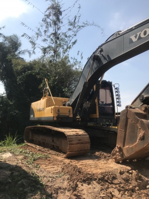 ขายด่ว รถแบคโฮ volvo 210 b parm รถสวยพร้อมใช้งาน รถใช้งานทำถนน มาครั้งเดียว สภาพดีมาก ทะเบียนพร้อม ขาย 1250000 บาท ขายด่ว รถแบคโฮ volvo 210 b parm รถสวยพร้อมใช้งาน รถใช้งานทำถนน มาครั้งเดียว สภาพดีมาก ทะเบียนพร้อม ขาย 1250000 บาท