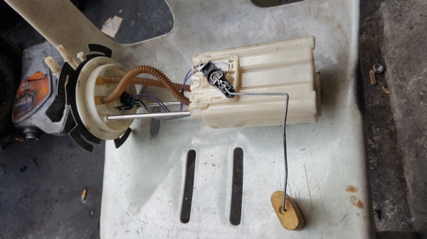 ปั้มติ๊ก Dmax