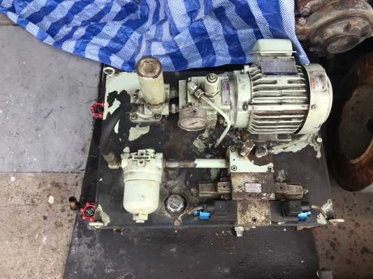 ขายชุดปั้มน้ำมันไฮโดรลิค Koshin-racine 1HP. 220V 3สาย made in Japan พร้อมชุดวาล์วคอนโทรล 100vac สภาพสวยเดิมๆ พร้อมใช้งาน