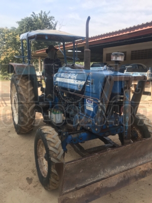 ขายด่วน รถไถ ford 5000/77 มีใบดันหน้า รถพร้อมใช้งาน ไม่มีหางหลัง เอกสารซื้อขาย 165000 เท่านั้น