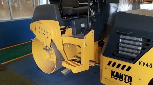 รถบด KANTO รุ่น KV40DS  มือ 1