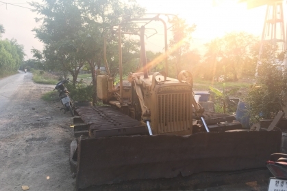 ขายรถแทร็กเตอร์D2-3 PL เครื่องสตาทติด ขายตามสภาพ ราคาต่อรองคุยกันได้