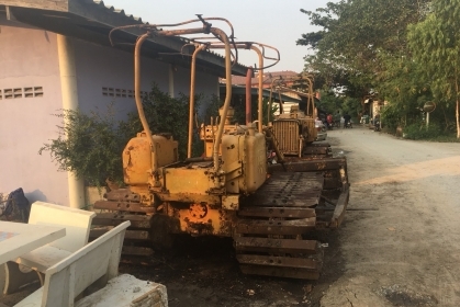 ขายรถแทร็กเตอร์D2-3 PL เครื่องสตาทติด ขายตามสภาพ ราคาต่อรองคุยกันได้