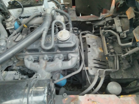 ขายรถยกเครื่องดีเซล 2.5 ตัน ขายรถยกเครื่องดีเซล 2.5 ตัน