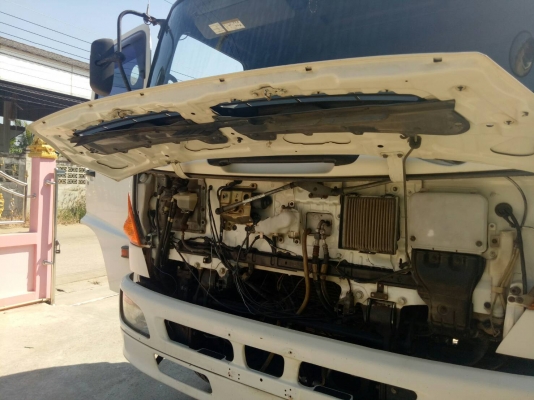 ขาย Hino Mega 260  หัวคัชซี เครื่องดี คัชซีสวย ยางเต็ม 10 เส้น  เอกสารพร้อมโอน  สนใจสอบถามได้ค่ะ 083-9628875,089-7020483