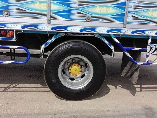 Isuzu FTR 240 แรง ปี 58 กระบะช่วงยาว 7.50 ม. ไมล์ 90,xxx พร้อมใช้งาน Isuzu FTR 240 แรง ปี 58 กระบะช่วงยาว 7.50 ม. ไมล์ 90,xxx พร้อมใช้งาน