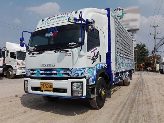 Isuzu FTR 240 แรง ปี 58 กระบะช่วงยาว 7.50 ม. ไมล์ 90,xxx พร้อมใช้งาน Isuzu FTR 240 แรง ปี 58 กระบะช่วงยาว 7.50 ม. ไมล์ 90,xxx พร้อมใช้งาน
