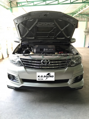 ขายโช๊คฝากระโปรงรถ TOYOTA รุ่น VIGO & FORTUNER ปี14 ขายโช๊คฝากระโปรงรถ TOYOTA รุ่น VIGO & FORTUNER ปี14