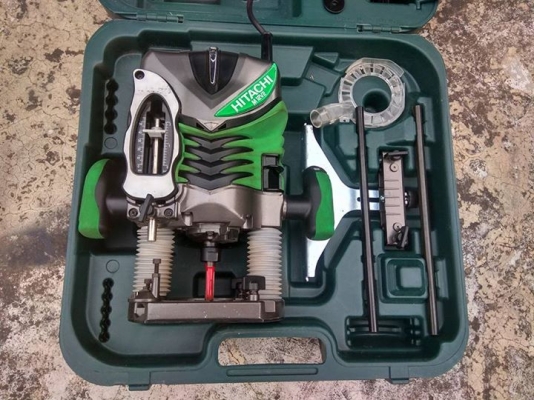 เร้าเตอร์ Hitachi